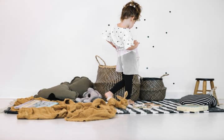 Rangement jouets salon : garder la pièce à vivre sans en faire une garderie