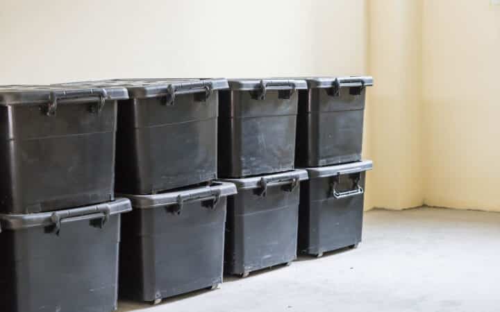 Seasonal Garage Storage Ideas for Holiday Decor and Off-Season Gear